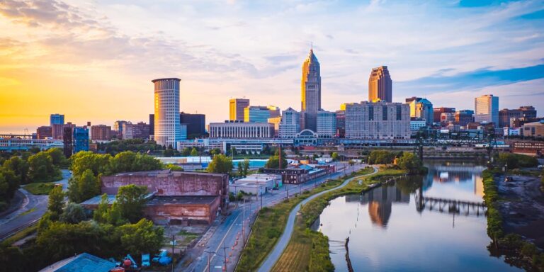 photo of the cleveland skyline symbolizing an addiction recovery program in cleveland